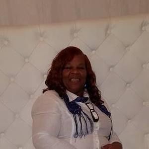 Meet your Posher, Joyce coles